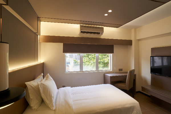 hotel-img