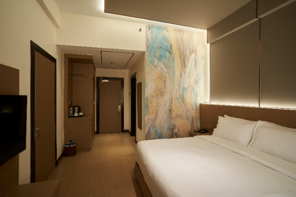 hotel-img